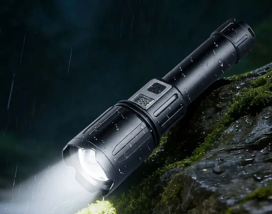 High-performance LED aluminum alloy flashlight